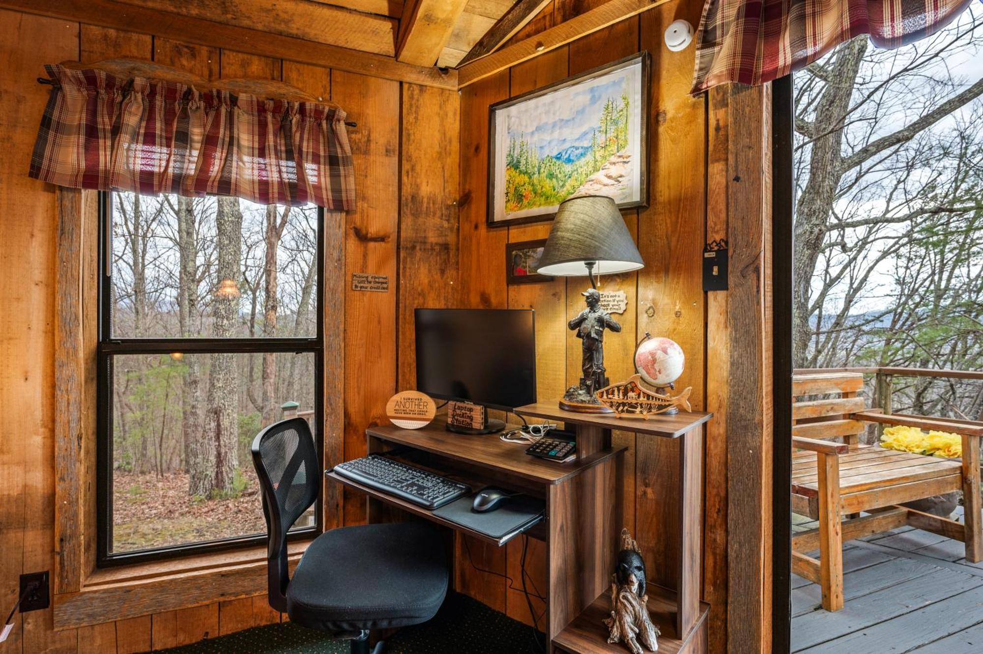 10 Miles Away From The Heart Of It All! Pigeon Forge Ngoại thất bức ảnh
